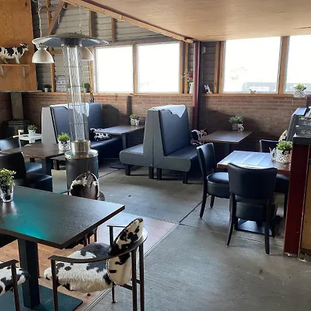 לינה וארוחת בוקר Herberg Boerderij De Straat-hof Leimuiden