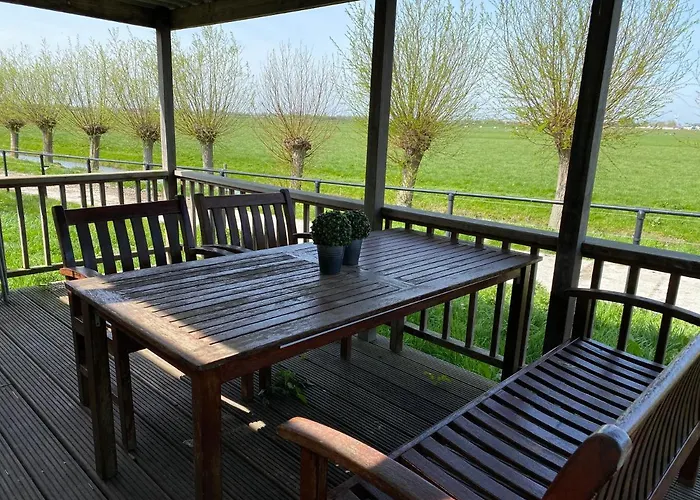 Herberg Boerderij De Straat-hof Alojamento de Acomodação e Pequeno-almoço Leimuiden
