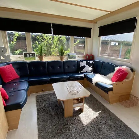 Herberg Boerderij De Straat-hof Frühstückspension Leimuiden