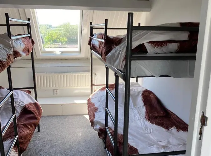 Bed & Breakfast Herberg Boerderij De Straat-hof Leimuiden